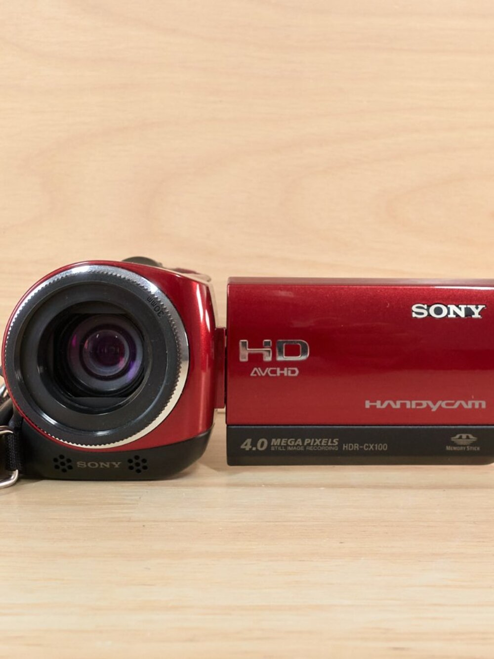 Sony Handycam HDR-CX100 Full HD Camcorder 8GB Memory 10x Zoom Made in Japan